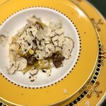 SALONE 2007 - 【パッパルデッレ　仔羊　サンキスドファーム　玉蜀黍】  ★たっぷりのサマートリュフを掛けて頂きました。（追加料金）