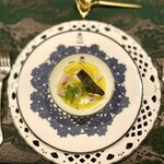 SALONE 2007 - 【鮮魚のヴァポーレ】平目､真蛸､蛤イタリアンパセリ､オレンジオイル｡魚貝類のお出汁とオレンジオイルの爽やかな味と香りが絶妙です。