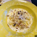 食堂endo - ゴルゴンゾーラチーズたっぷりの揚げニョッキ