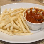 カプリチョーザ トマト＆ガーリック - フライドポテト トマトとニンニクのソース