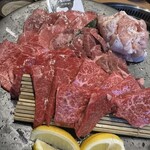 やきにく 飛牛 - 