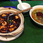 百香亭 - 担々麺と麻婆豆腐