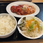 ブッチャー軒 - 料理写真:ランチメニューAセット　肉は中落ちカルビ＋ホルモン各50gをチョイス