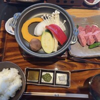 すき焼き 牛しゃぶ 松重 - 