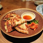 うまいもん とれとれ市場 - チーズチヂミ