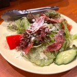 バルダモンデ - サラダのカリカリハムも好印象