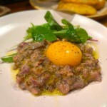 バルダモンデ - まったりの極み　牛肉タルタル
これもバゲットで頂きます