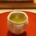 鮨 しみづ - 熱い緑茶