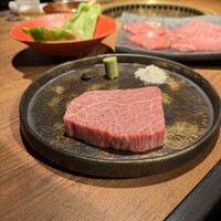 和牛とタン 焼肉 とみ 新橋本店 - 