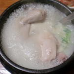 大宮参鶏湯 - まさに「本場の参鶏湯」。こんなに身体に良さそうな食べ物を食べたのは、初めてかもしれません＞＜