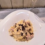GARDEN BISTRO&WINE - トリュフカルボナーラ
　　　　～黒トリュフ添え～