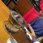 炭火焼肉ぐら - 炭火で焼きます✨