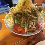 炭火焼肉ぐら - ぐらサラダハーフ¥638