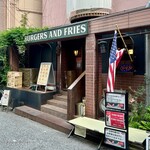 HYOE'S BURGERS + FRIES - 