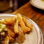 HYOE'S BURGERS + FRIES - 