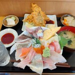 めし家 やまや - サービスセット(海鮮どど丼+アジフライ)