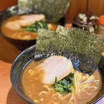 家系らーめん押忍 - 