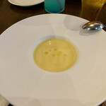 ELMO - とうもろこしを丸ごと使った冷製スープ