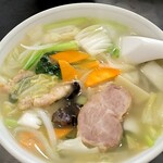 新華 - 料理写真:五目そば（塩）