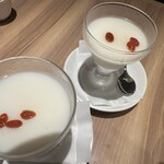 鼎泰豐 - 杏仁豆腐