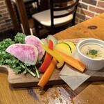 伊樽飯酒場バルバル - バーニャカウダ