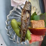 鶴清 - イサキの稚魚の甘露煮