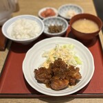 鳥料理 藤よし - 若鶏の油淋鶏定食(1,100円)