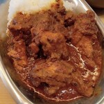 カリー フランキー軒 - 骨付きチキンカリー､カリー部分アップ。