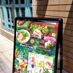 Madam My modern thai vietnamese - 