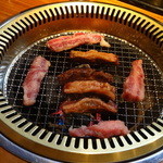 Sumibiyakiniku Gyuuhan - じゅ～じゅ～