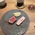 かま叶 - 北海道サロマ牛薪焼き　モレ　青森県産津軽豚ロースト