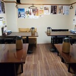桂屋 - 店内（地下）