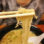 ラーメンハウス新治 - とんこつリフト