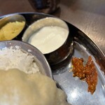 MAK's Dining - ノンベジミールス（マトン）…税込1400円+100円=1500円