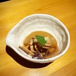 いざかや しん - 烏賊と大根の煮物です(o^^o)