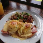 LULU'S WAIKIKI - エッグベネディクト