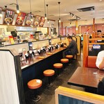 煮干しラーメン山岡家 - 内観