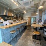 立呑 またた灯 - 店内