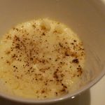 ラ メゾン ヒトトキ - パルミジャーノ・レッジャーノのロワイヤル黒胡椒の香り