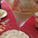 雲丹のムース/オマール海老と生ウニをのせて