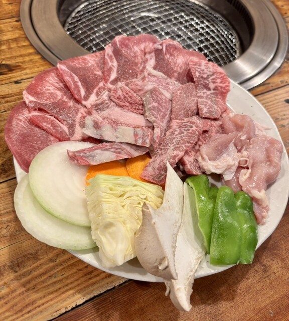Sumibi Yakiniku Rushia