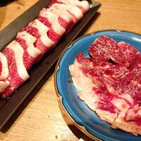 個室焼肉匠 - 薄切り希少部位とハラミ盛り