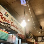 カオマンガイ - 屋台風の店内