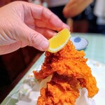中華料理 一心 - レモンを絞って