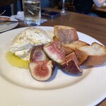 MERAKI KITCHEN - 名前忘れましたがチーズといちじくの相性が抜群でした