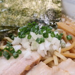 中華そば 武川 - 刻み玉ねぎ＆分葱