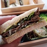 和牛サーロインサンドウイッチ・・。