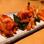 オーロックス - キムチ盛合せ