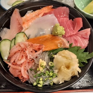 御食事処 大漁市場_0