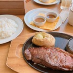 ココス 有明パークビル店 - ステーキセットめっちゃ美味しい